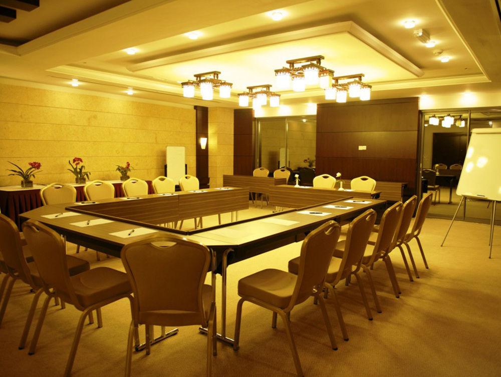 Grand Bellevue Hotel Apartment Dubái Facilidades foto